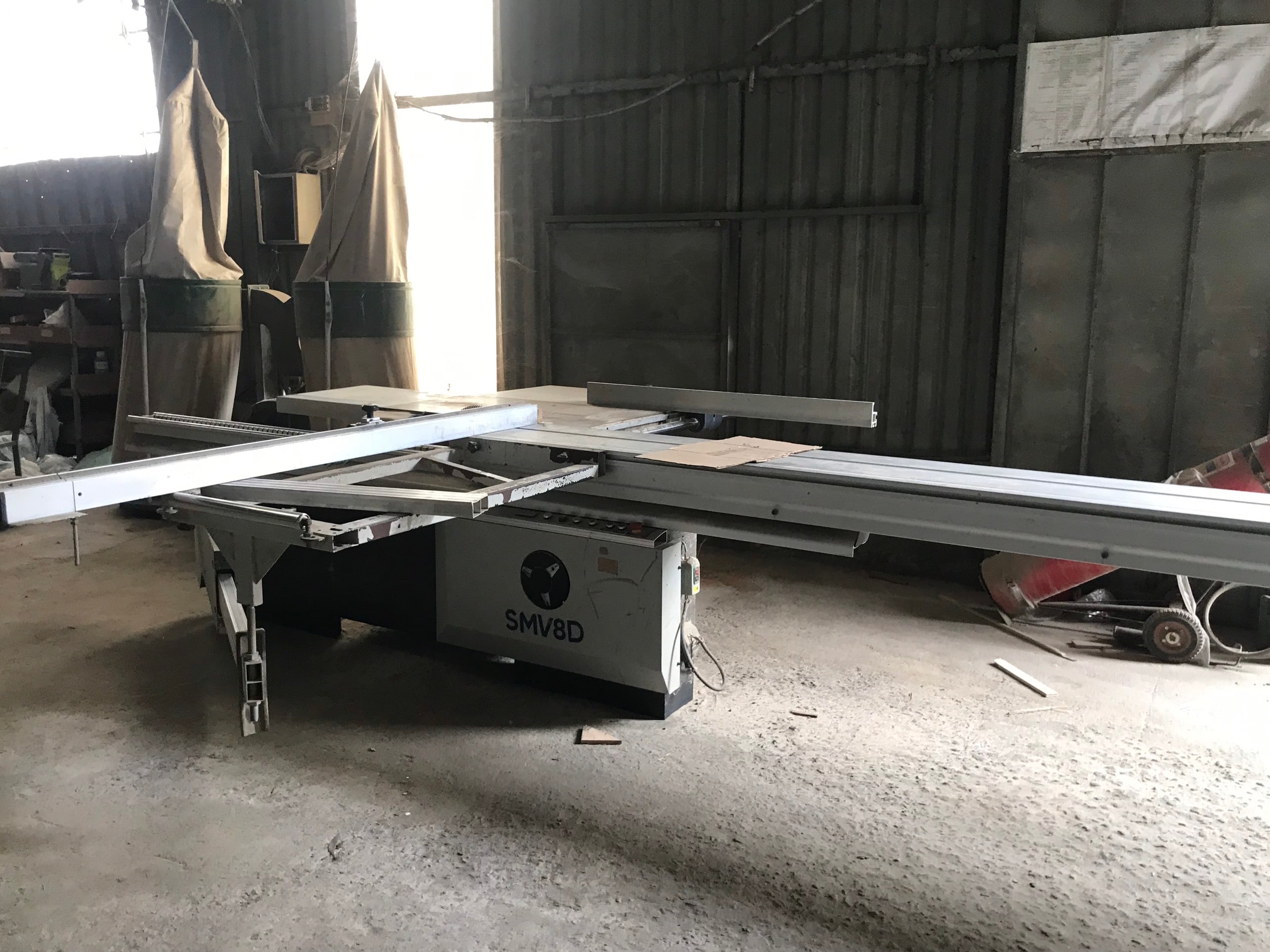 wood cutting machine (2).jpg